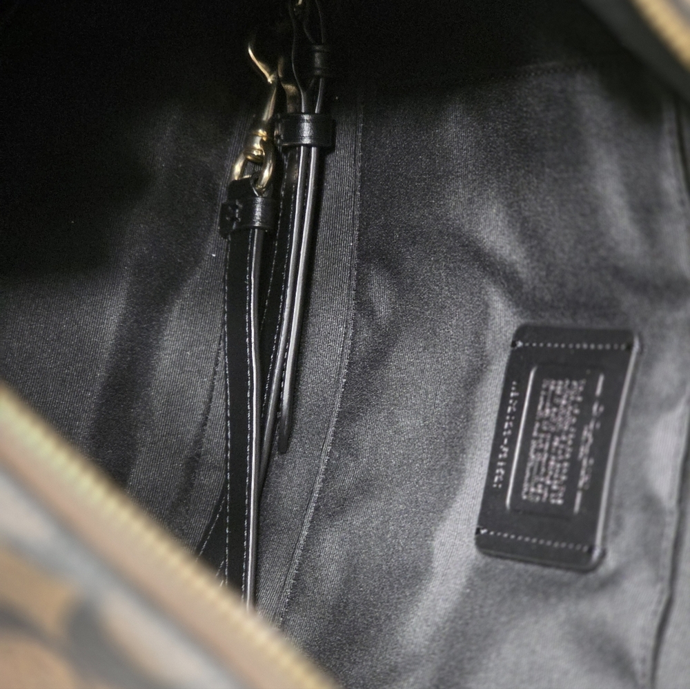Coach Dark Brown Signature Shoulder Bag - Picture 4 of 7